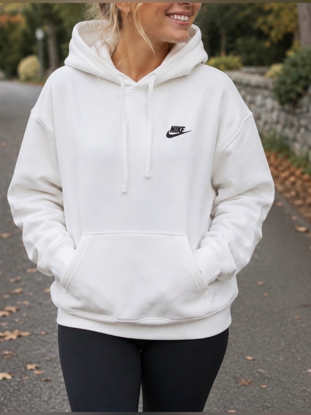 ✔️NIKE Sportswear Club Fleece Pullover Hoodie - White and Black - Medium